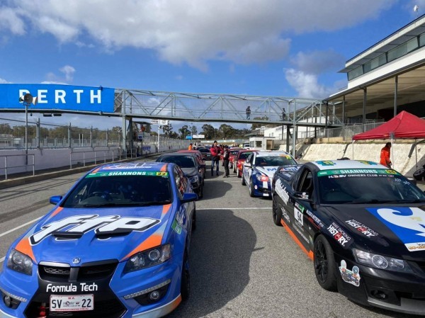 Wanneroo - HSV Pitlane.jpg